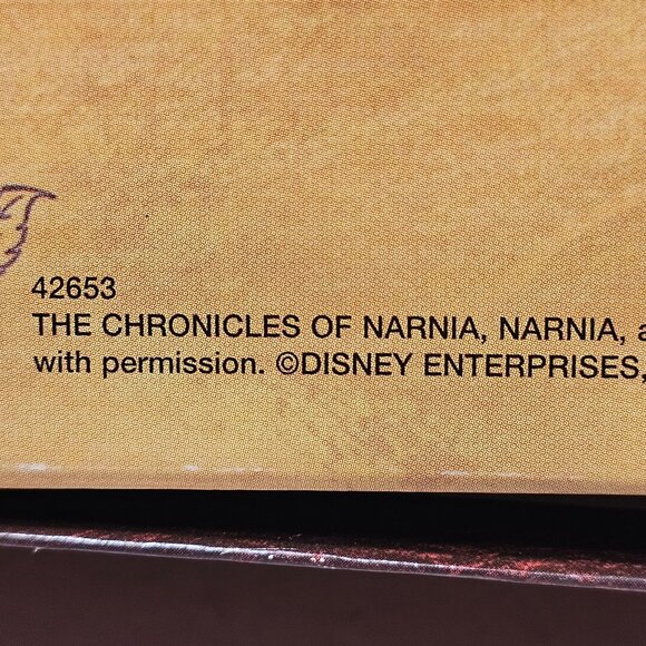 The Chronicles Of Narnia Stratego Board Game Milton Bradley Preowned COMPLETE - Picture 16 of 16